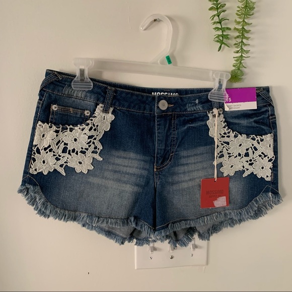 Missimo Yarn Embroidered Frayed low Waist Shorts - Picture 2 of 14